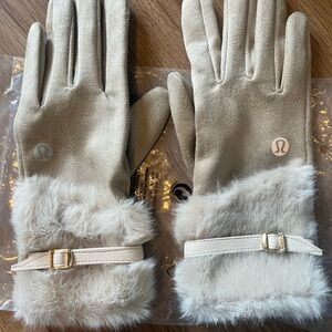 lululemon athletica Beige Faux Fur-Trimmed Touchscreen Gloves